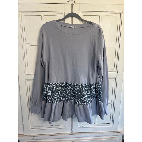 Easel size large gray with animal print babydoll top shirt - Picture 1 of 3